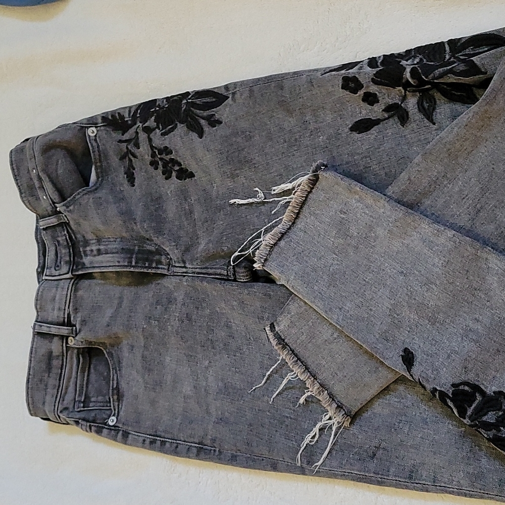 EXPRESS Gray Embroidered Legging Sz 2R